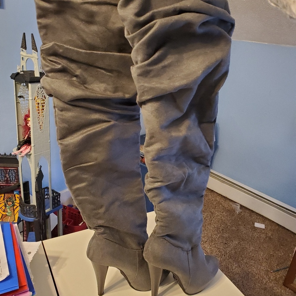 Womans knee high